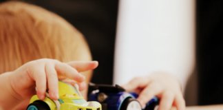 Ile zarabia opiekunka dla dziecka