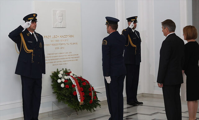 Ile zarabia się w straży marszałkowskiej?