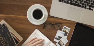 Ile zarabia dziennikarz