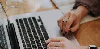 Ile zarabia logistyk