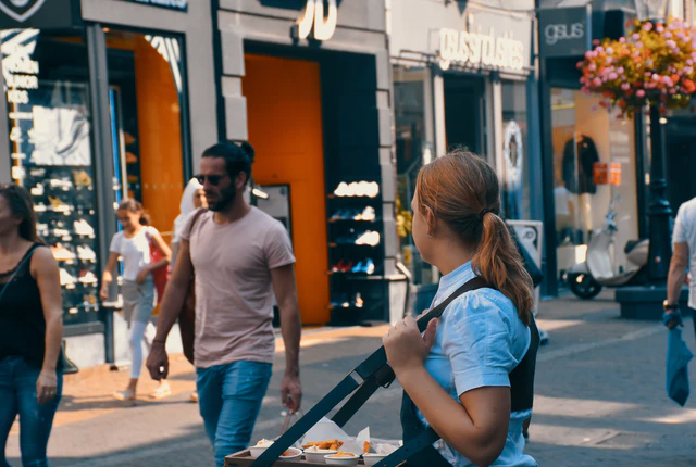 Jak zostać hostessą