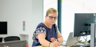 Jak wybrać oprogramowanie do prowadzenia rachunkowości w firmie i jakie funkcje powinno ono posiadać