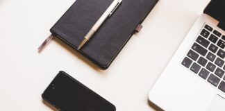 Jak wykorzystać storytelling w reklamie i budować emocjonalne połączenie z odbiorcami