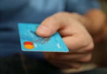 Czy warto skorzystać z oferty kredytowej dostępnej online