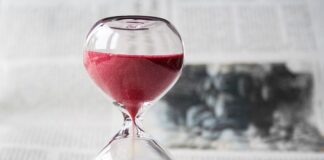 O której godzinie najlepiej wysyłać CV?