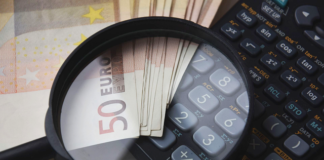 Jak obliczyć przychód netto z działalności?