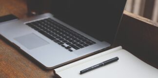 Czy firmy rezygnują z pracy zdalnej?